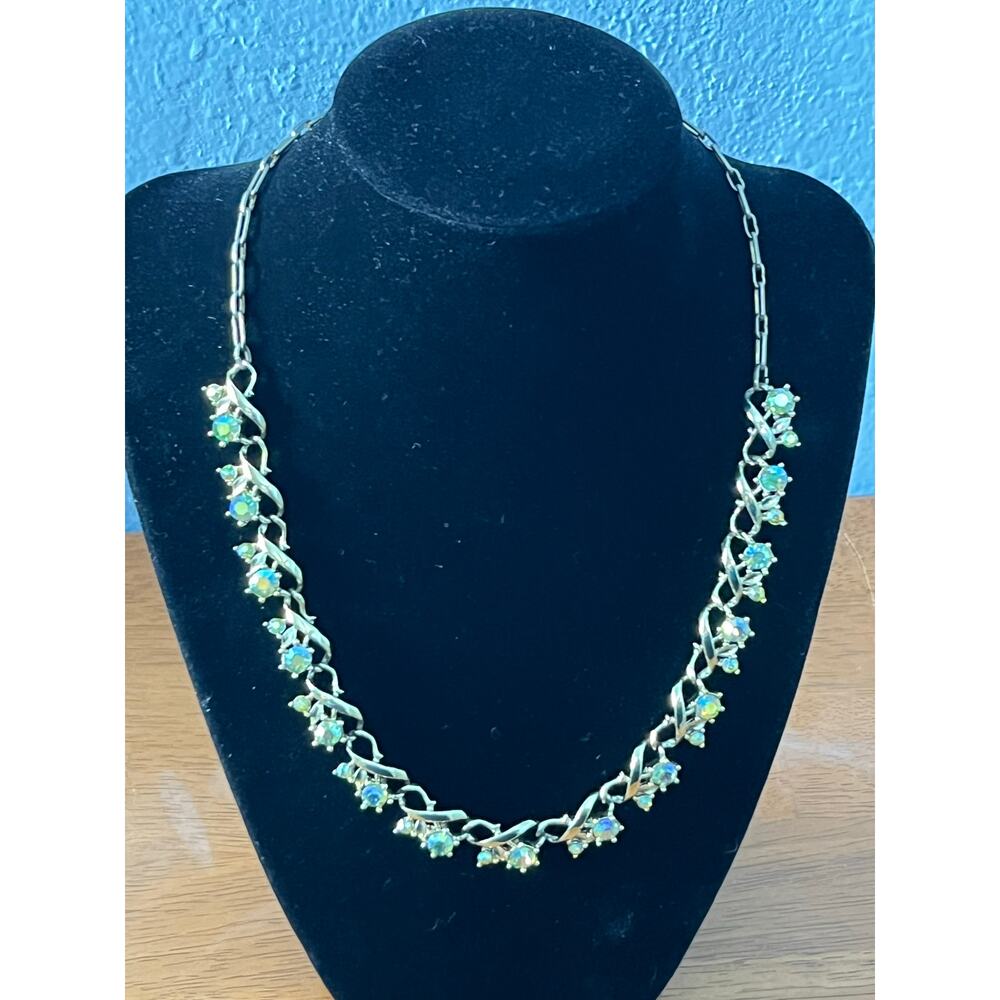 VTG STAR Aurora Borealis Crystal Rhinestone Necklace Gold Tone Leaf Vine 18”